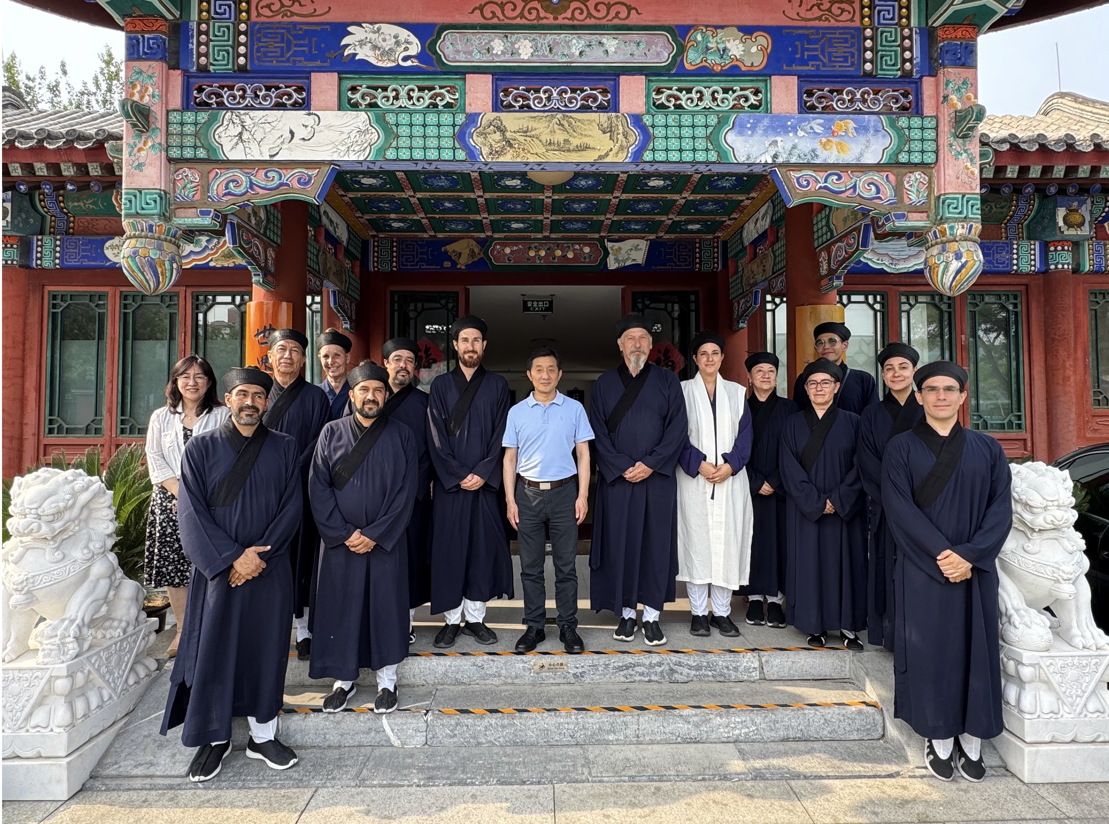 Reunión con el Sr. 匡盛 kuāng shèng, secretario general de la WFD: Federación Mundial de Daoísmo.